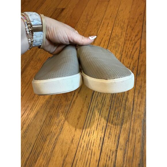 Vince Shoes Womens Size 9.5 Gray Perforated Slip On Leather Stylish Casual Flats - Picture 6 of 8